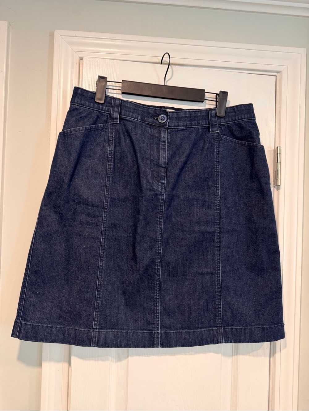 L.L. Bean Size 14P Dark Wash Denim A Line Mini Skirt Stretch Waist Classic Fit